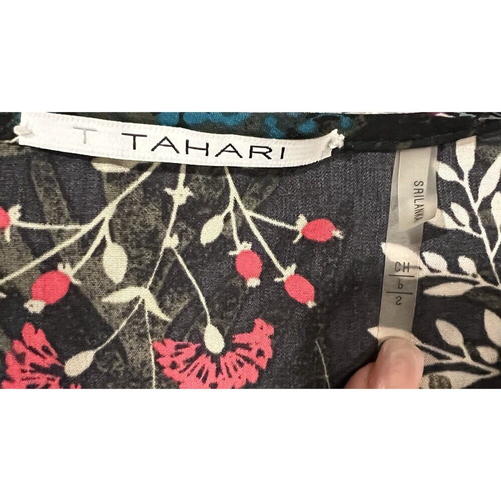 Tahari Woman Black Floral Long Sleeve Lightweight Sheer Pullover Top Size Small - Picture 6 of 8